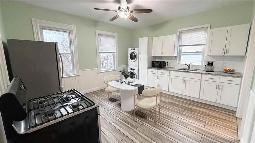 78 Cypress St - Photo 4 of 10