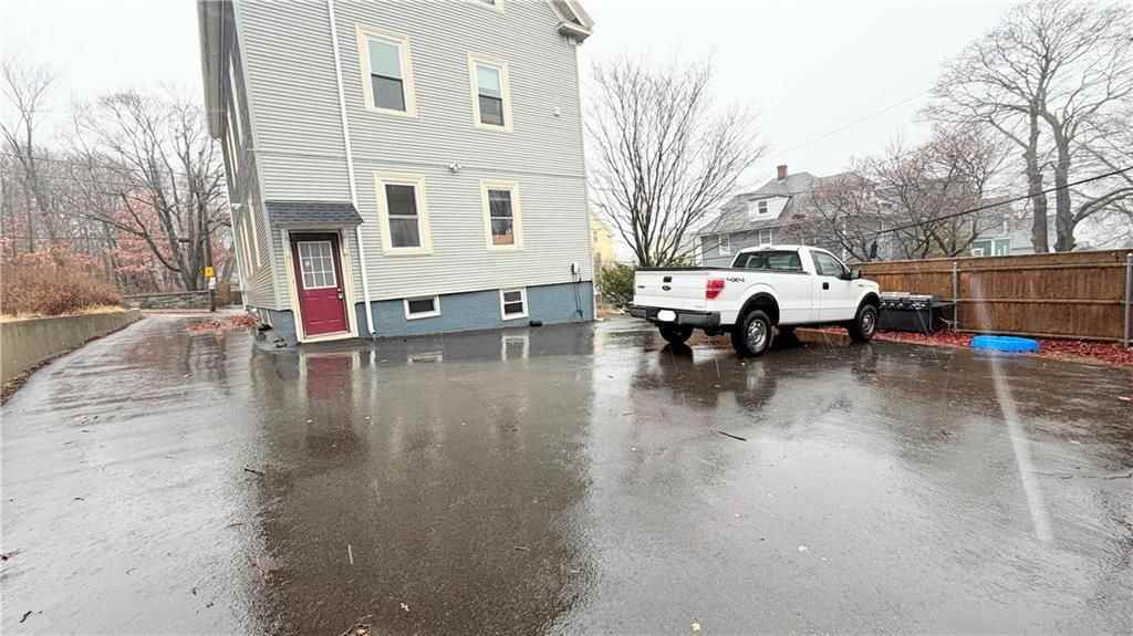 78 Cypress St - Photo 7 of 10