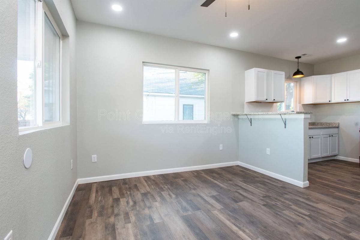 1601 S Pattie St - Photo 2 of 10