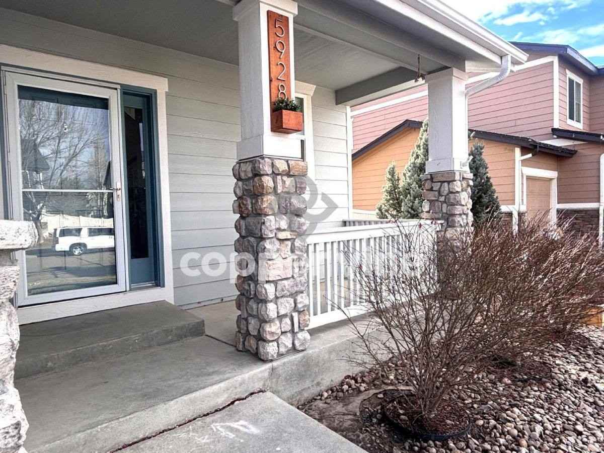 5928 Mt Shadows Blvd - Photo 3 of 10