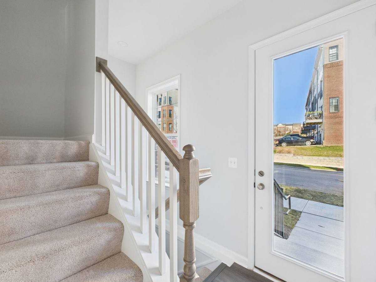 13211 Garland Ln - Photo 2 of 10