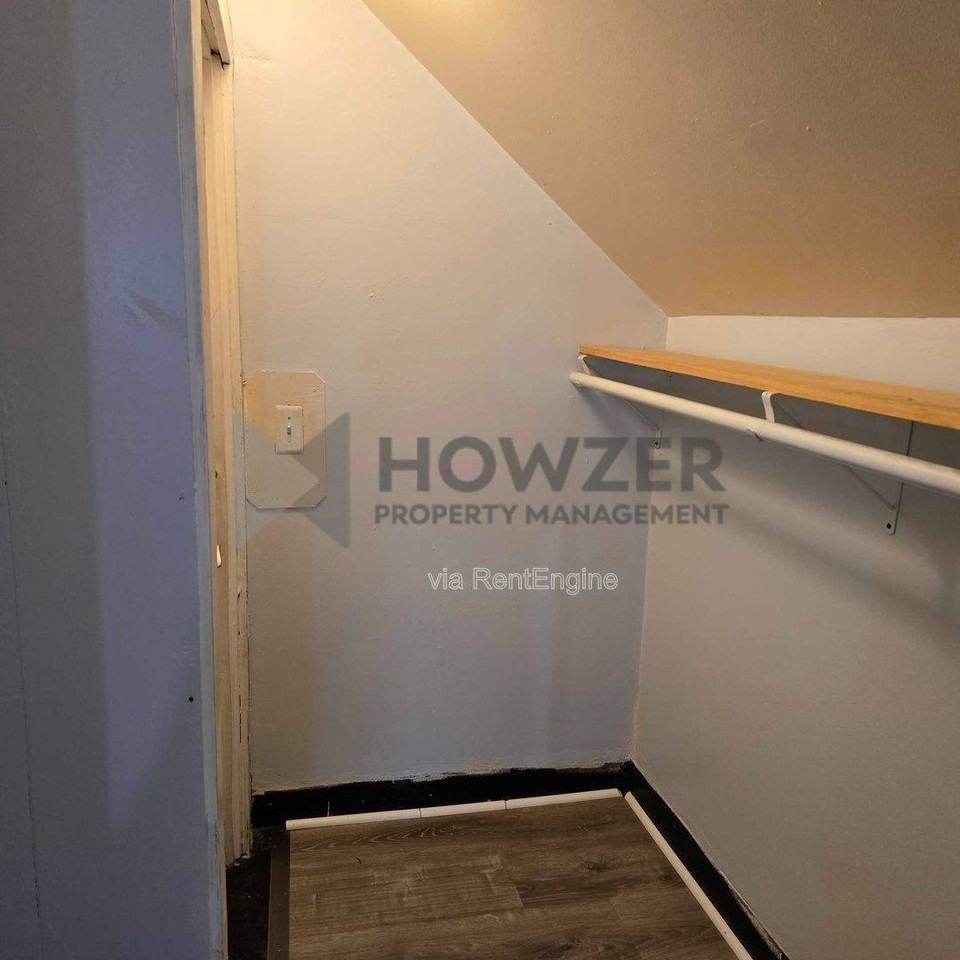 109 Green St #9 - Photo 5 of 8