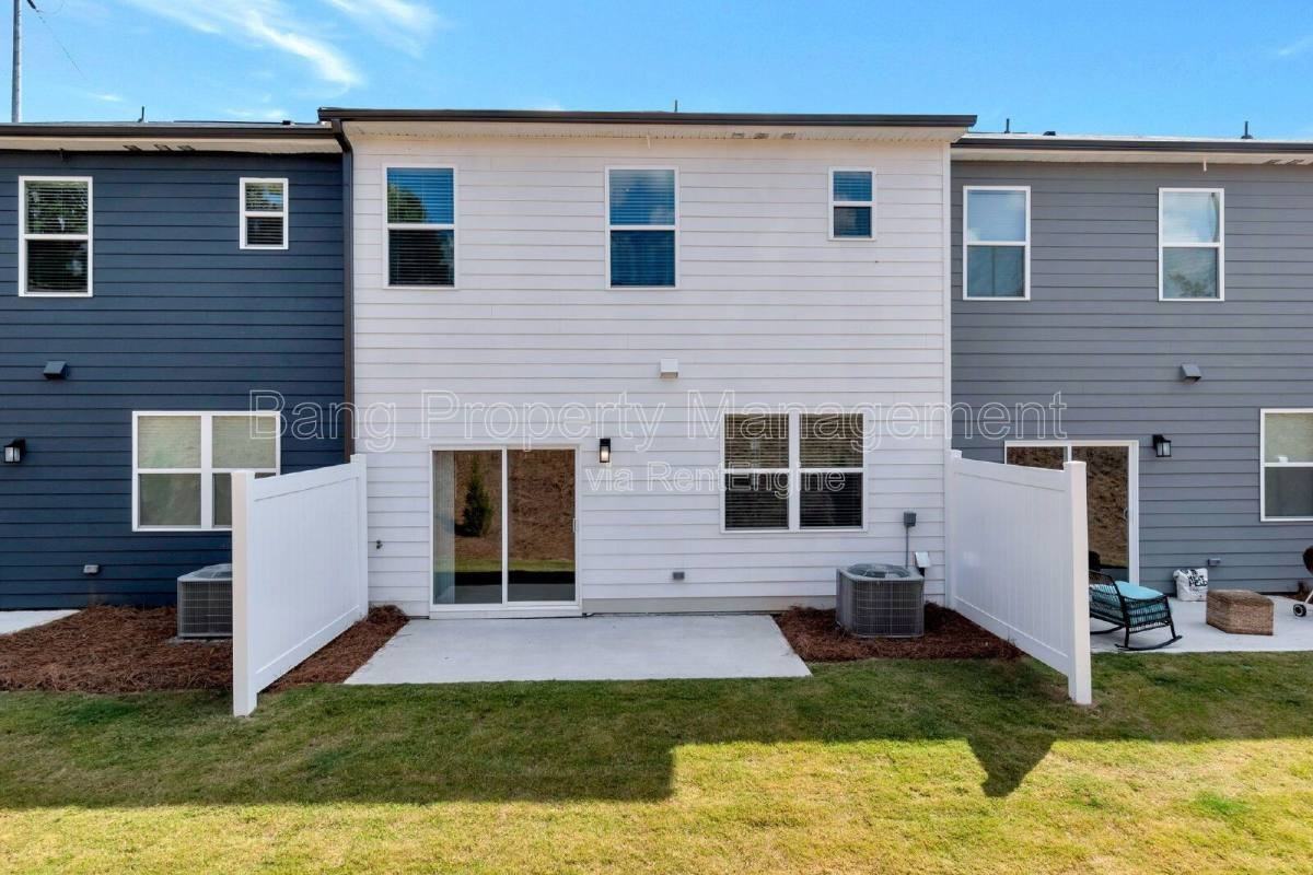 101 Tumbling Waters Trl - Photo 2 of 10