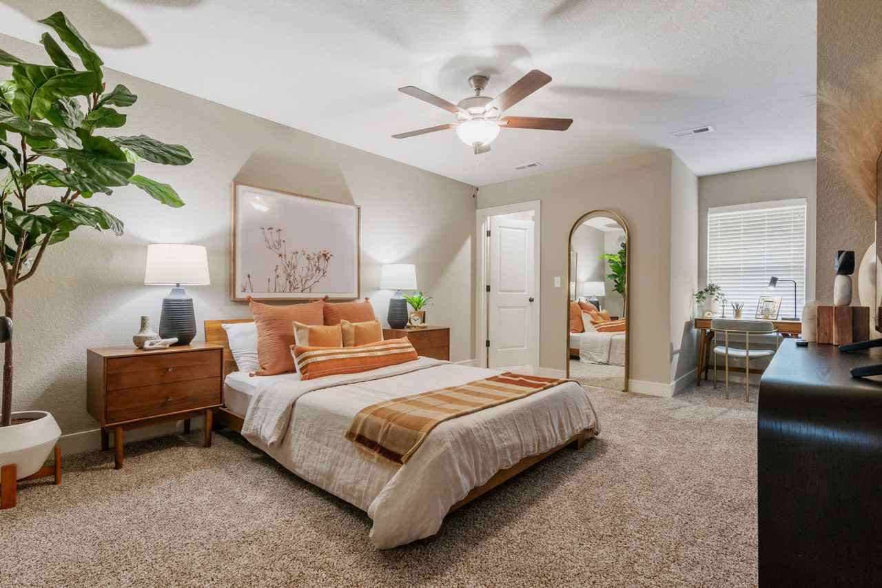 FieldHouse Townhomes - Photo 6 of 12