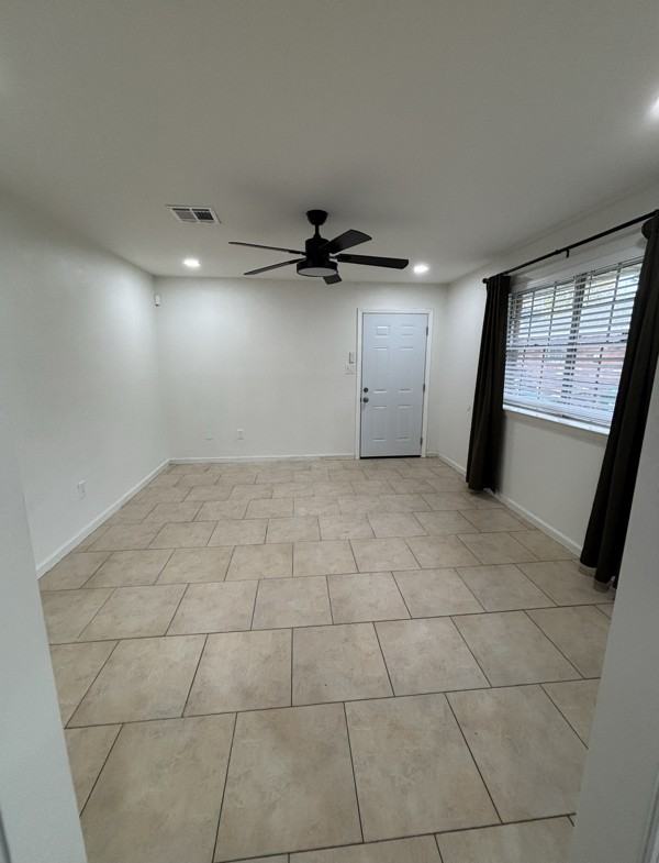 224 Duke Dr - Photo 2 of 20