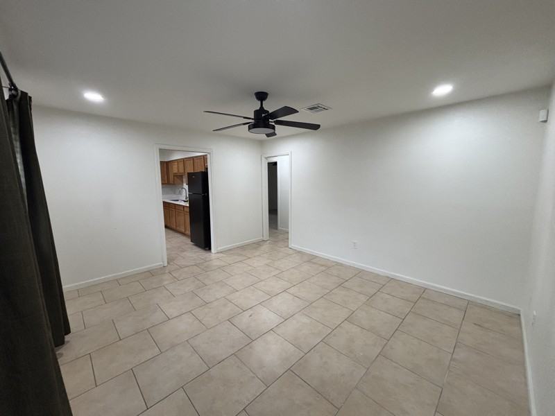 224 Duke Dr - Photo 3 of 20