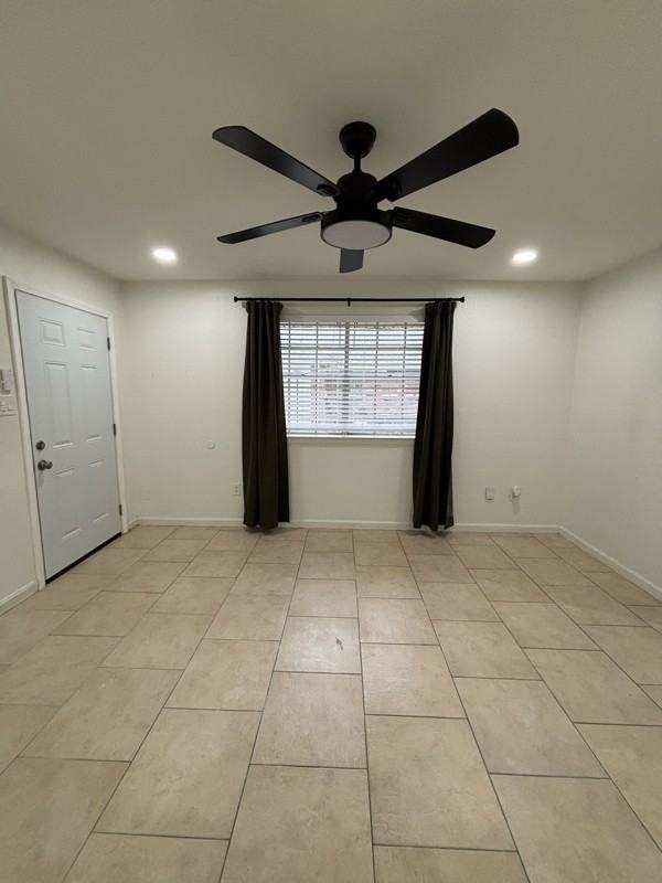 224 Duke Dr - Photo 4 of 20