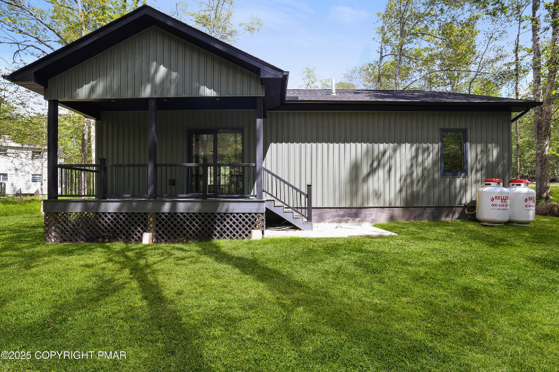 1540 Lake Ln - Photo 2 of 18