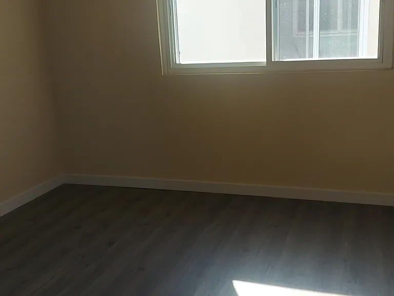 10214 Woodworth Ave #6 - Photo 3 of 8