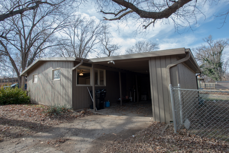 1500 Sw Clontarf St - Photo 3 of 14