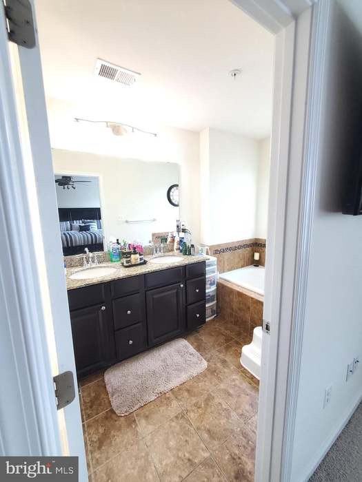 5409 Doubleday Ln - Photo 5 of 20