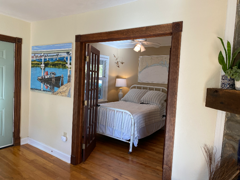 116 W College St - Photo 6 of 6