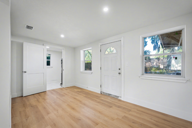 5827 Ansley St - Photo 7 of 20