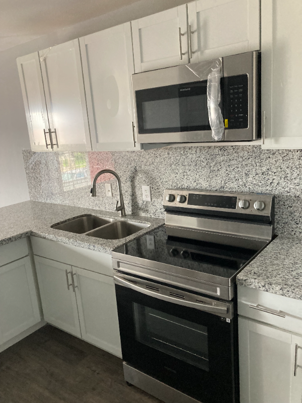 2109 Kerria Ave #4 - Photo 7 of 13