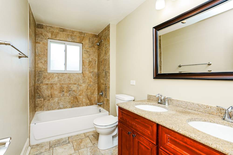 35 Pamela Dr - Photo 2 of 12