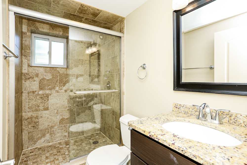 35 Pamela Dr - Photo 3 of 12