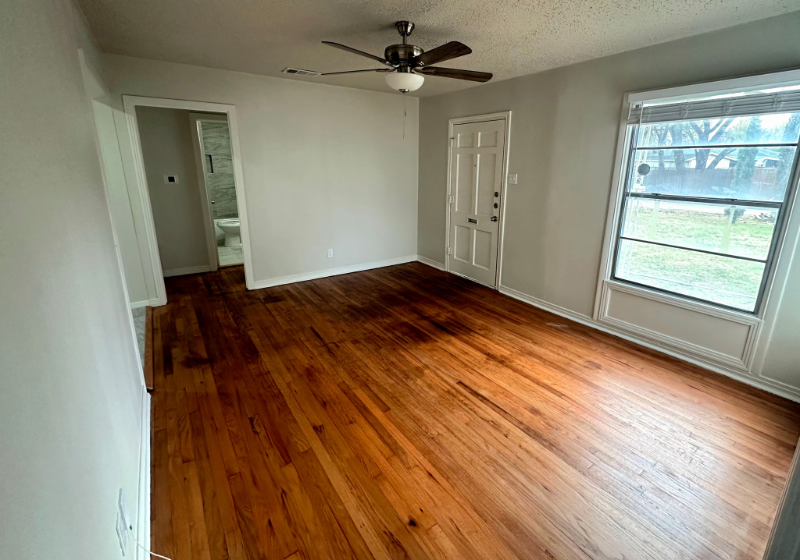 8241 Norvell Dr - Photo 3 of 14