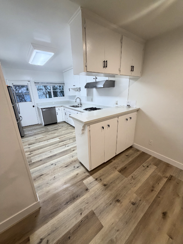 1452 Berkeley St #1 - Photo 7 of 30