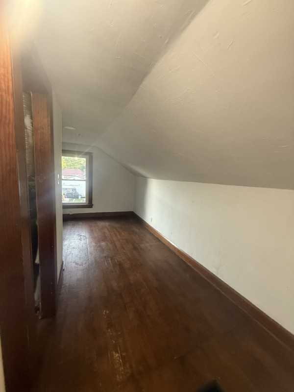 536 N 15th St - Photo 7 of 9