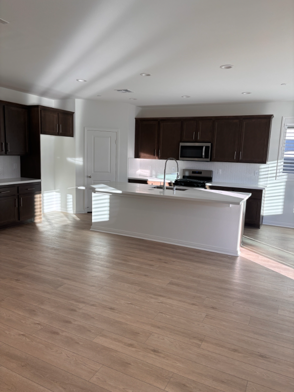 29708 Patriot Ct - Photo 5 of 19