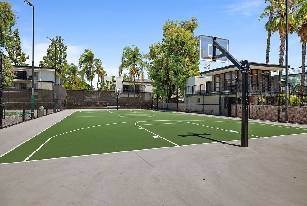 Avondale at Warner Center - Photo 4 of 50