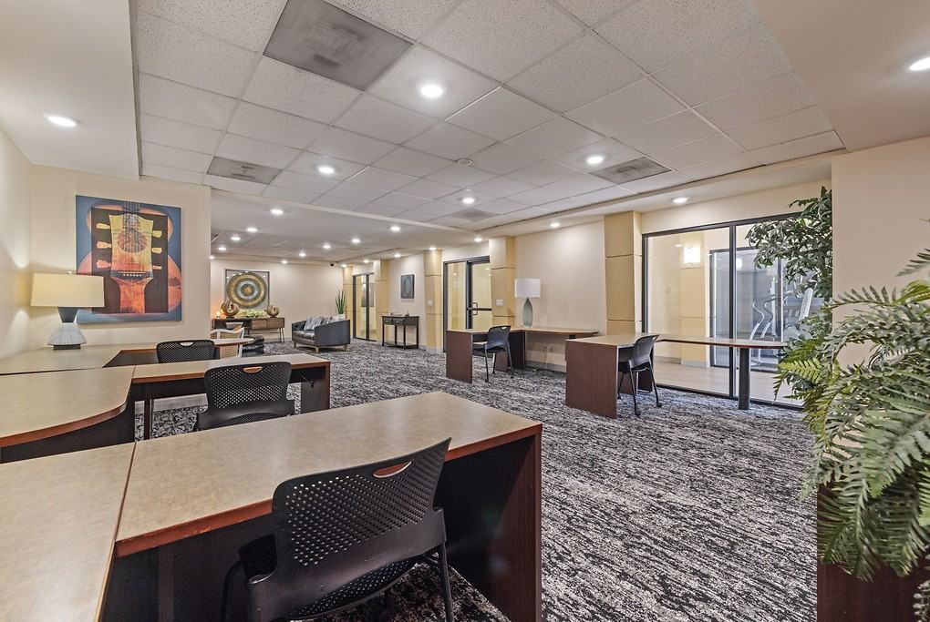 Avondale at Warner Center - Photo 5 of 50