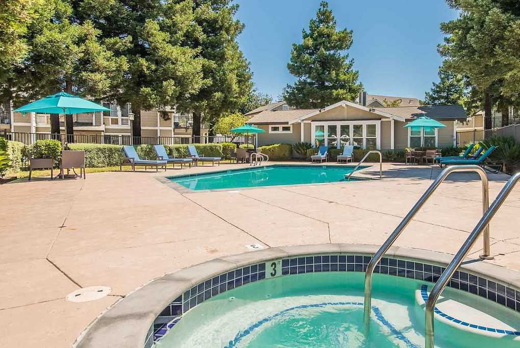 Bridgeport - Photo 4 of 36