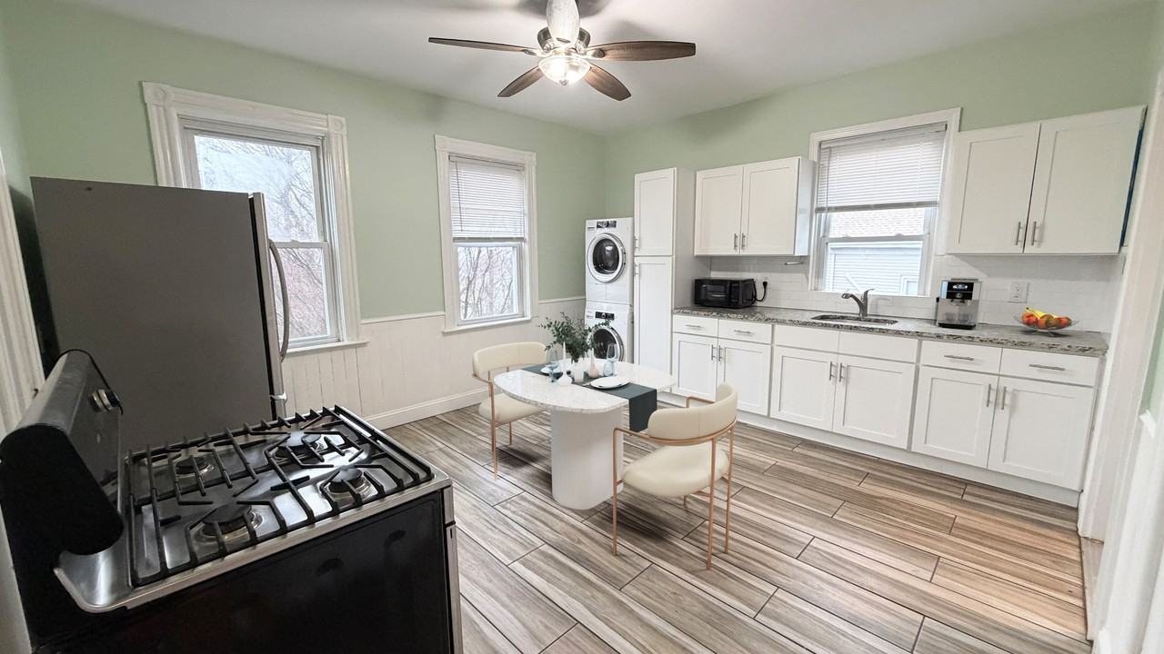 78 Cypress St #2 - Photo 7 of 9