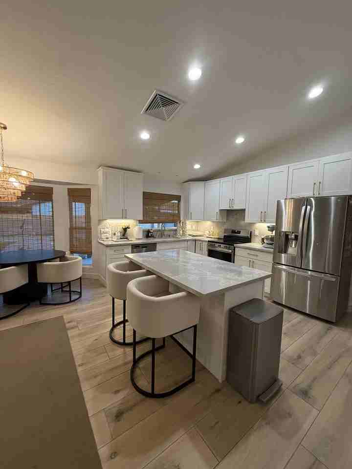 948 E Grandview St #NA - Photo 2 of 15