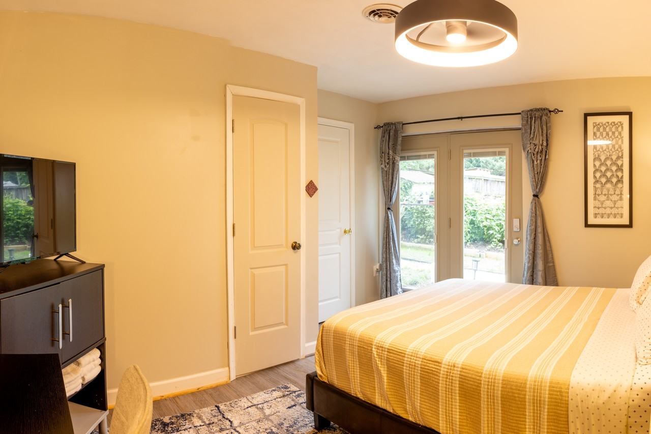 2327 Glendale Ter #2327 - Photo 7 of 18