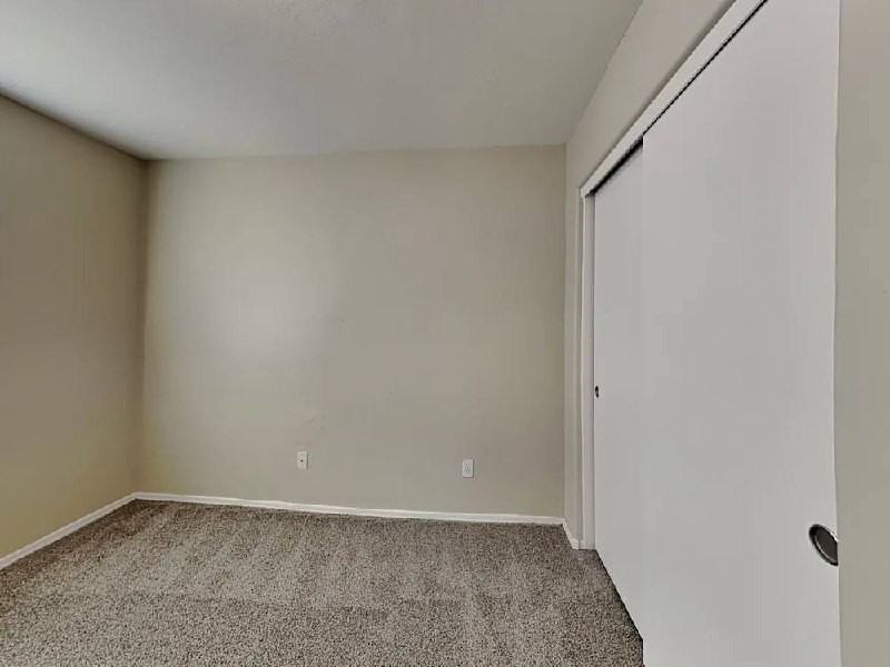 1618 E Harwell Rd #NA - Photo 3 of 16