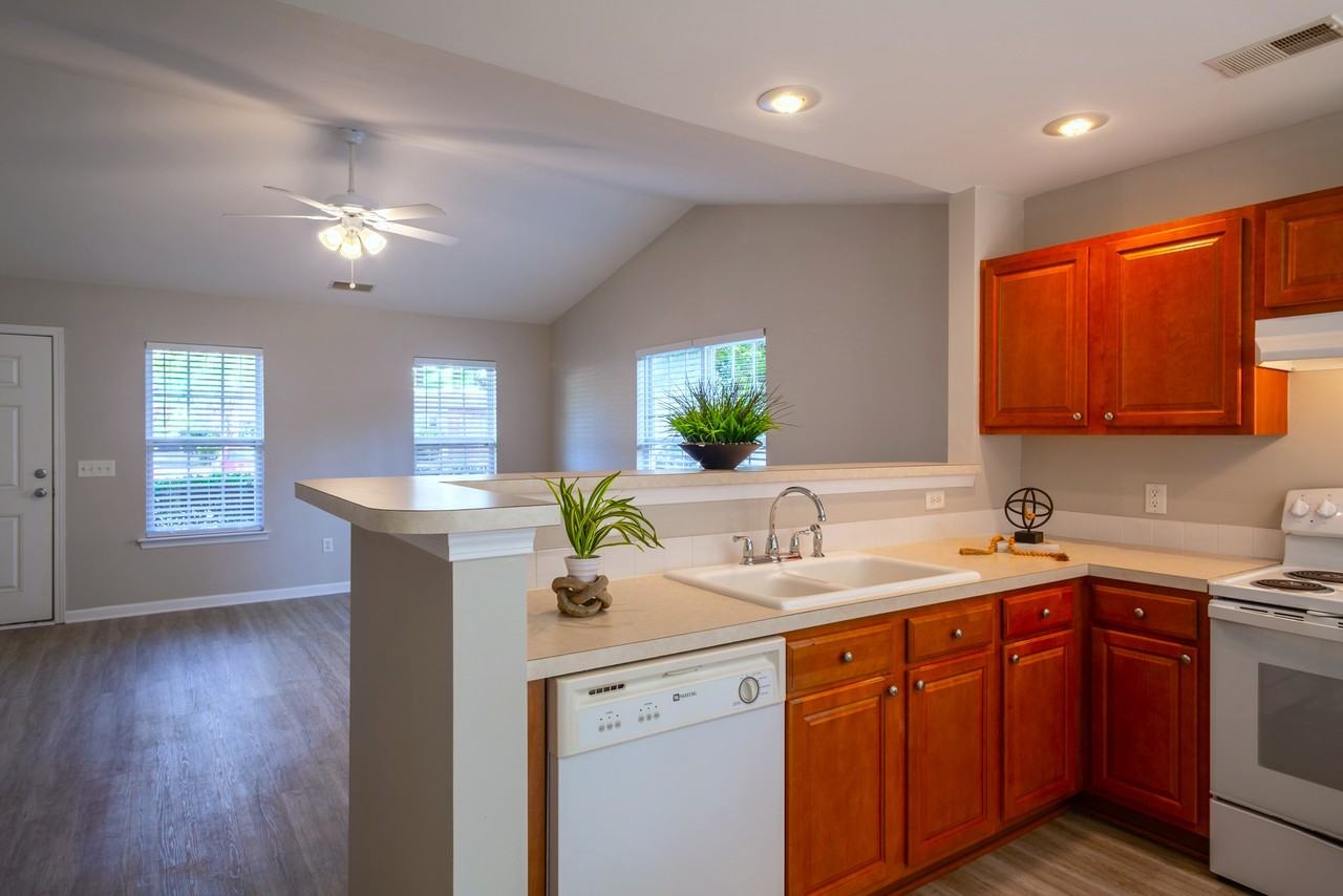 192 Sonata Cir #192 - Photo 6 of 25