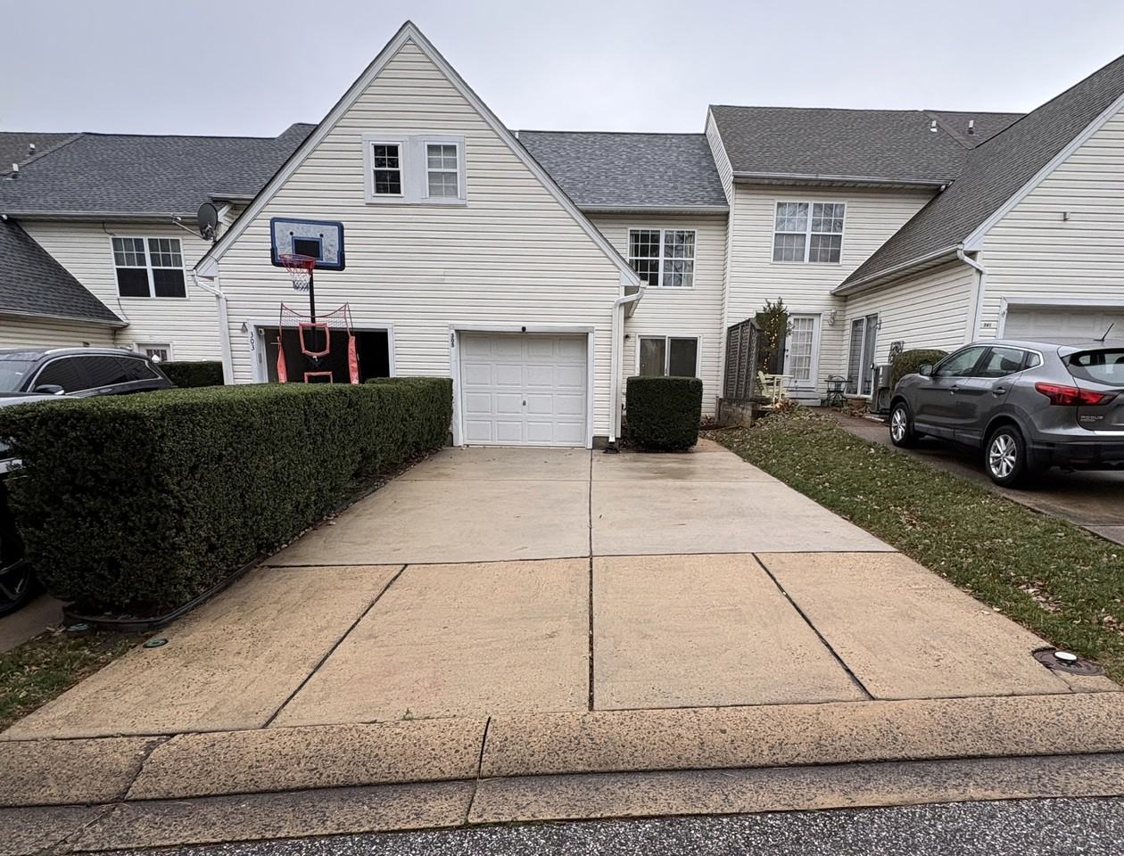 305 Mount Royal Ave #NA - Photo 2 of 20