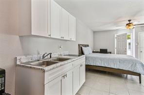 3909 N Clearfield Ave #2 - Photo 3 of 10