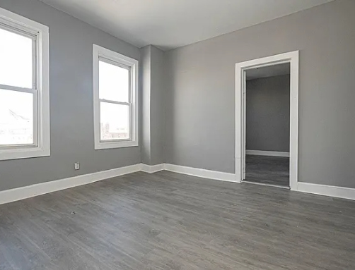 156 Hawthorne Ave #4 - Photo 2 of 9