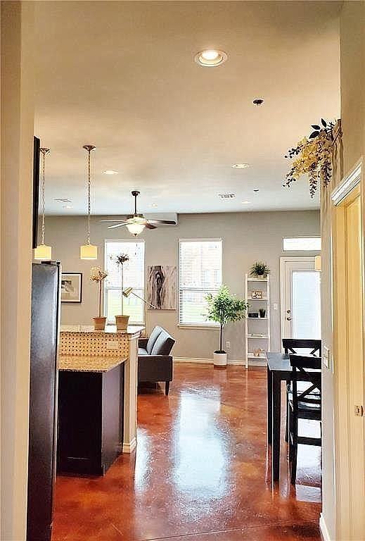 477 S Fretz Ave #477 - Photo 5 of 23