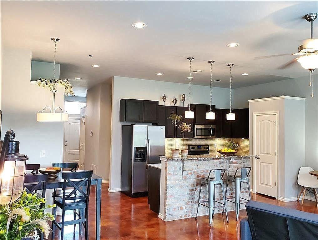 477 S Fretz Ave #477 - Photo 7 of 23