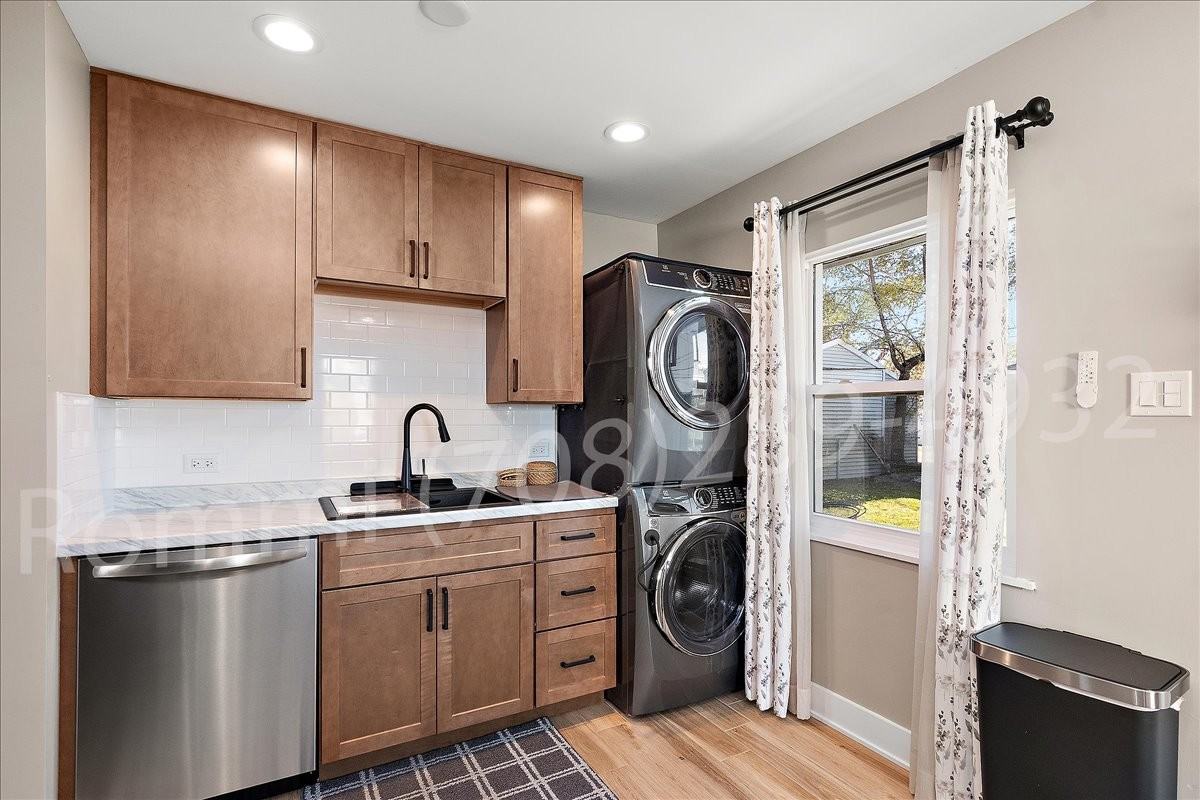 7528 Catalpa Ave #NA - Photo 6 of 19