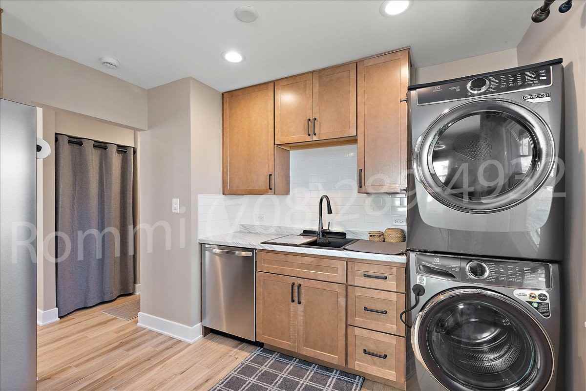 7528 Catalpa Ave #NA - Photo 7 of 19