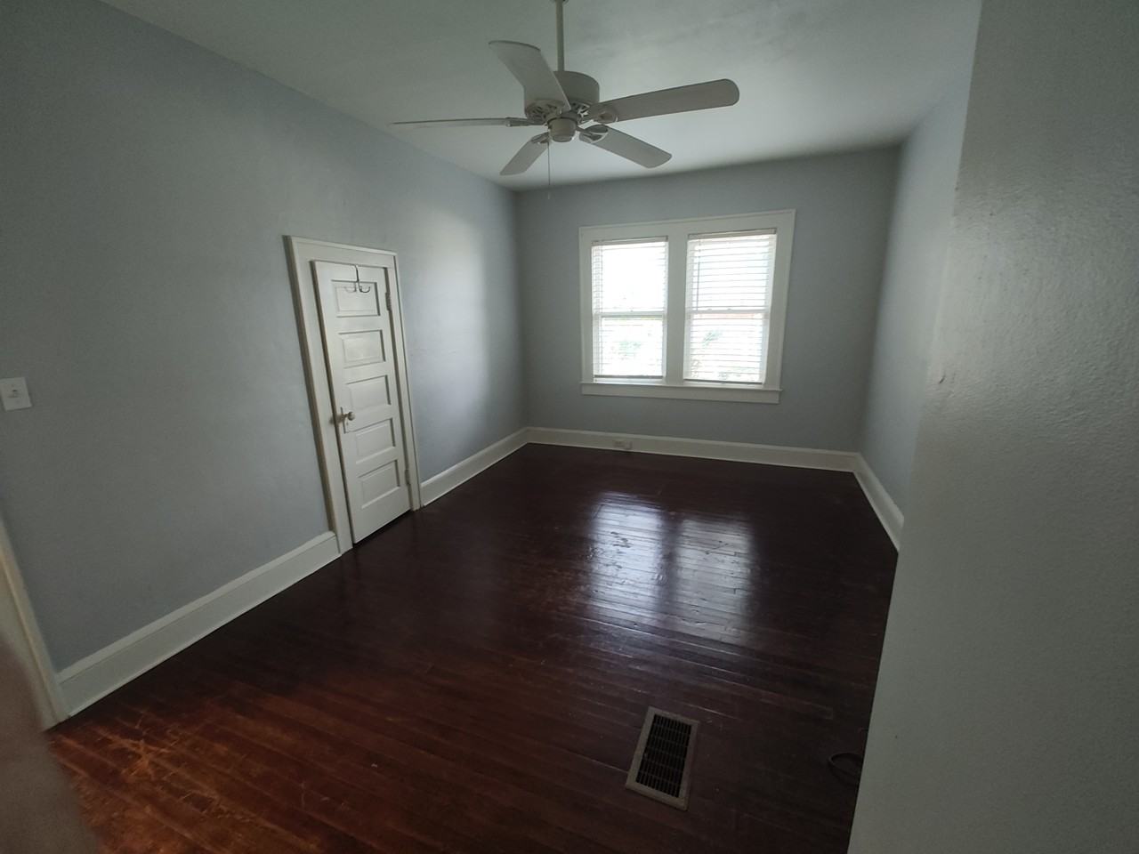 405 W 18th St #NA - Photo 7 of 18