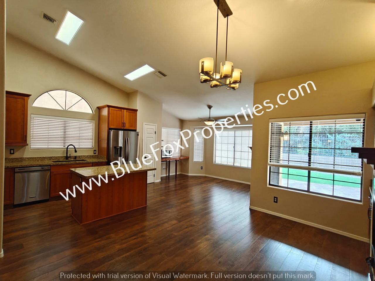 1560 E Sonoran Desert Dr - Photo 7 of 33