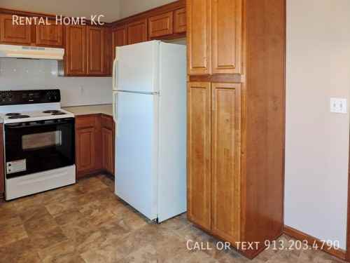 23504 W 74th Ter - Photo 7 of 24