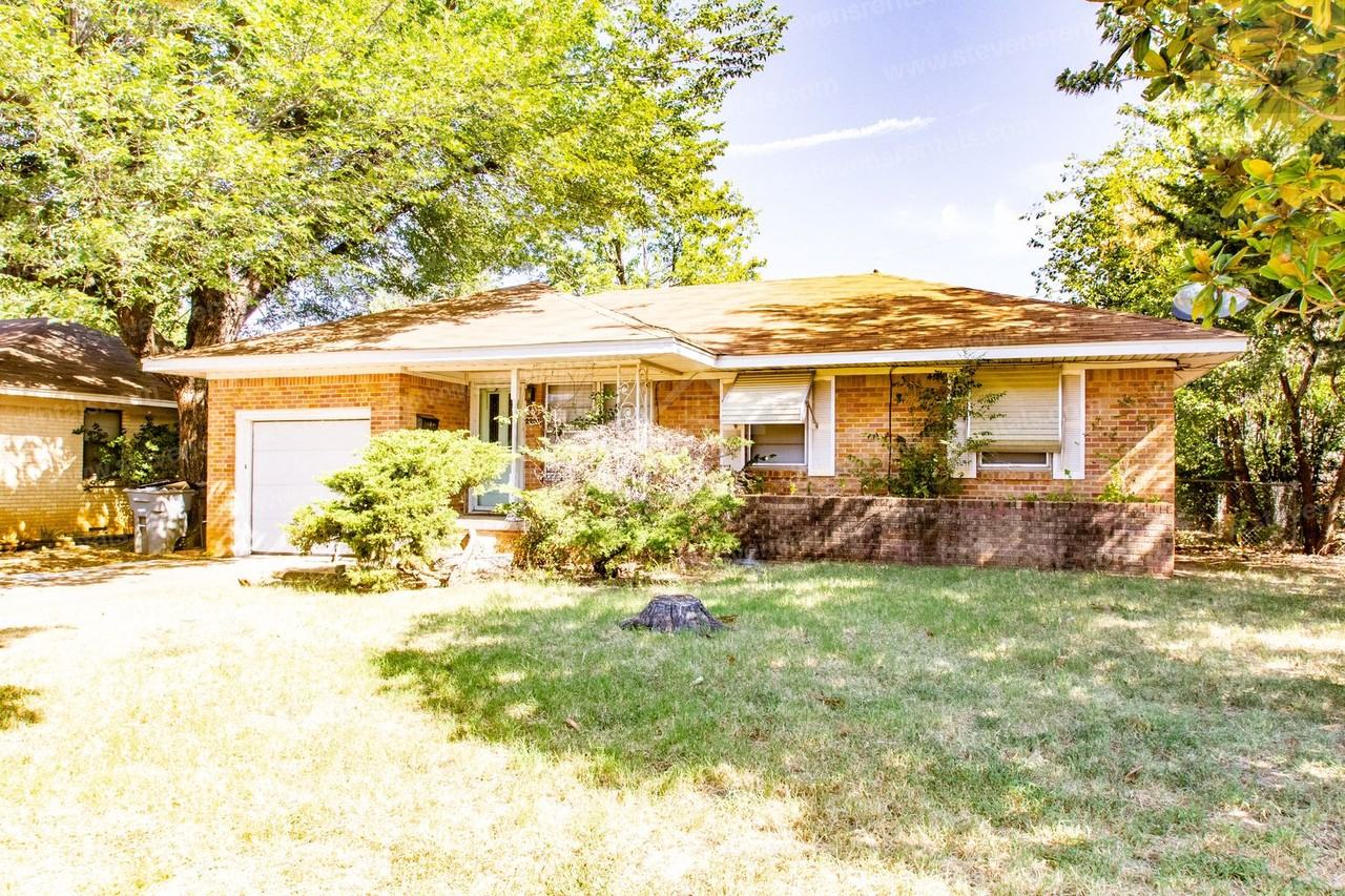 2205 Nw Smith Ave - Photo 6 of 33