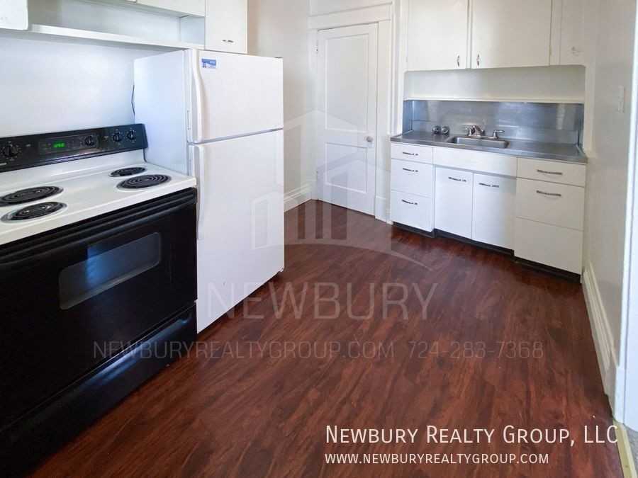 317 Wilson Ave - Photo 7 of 22