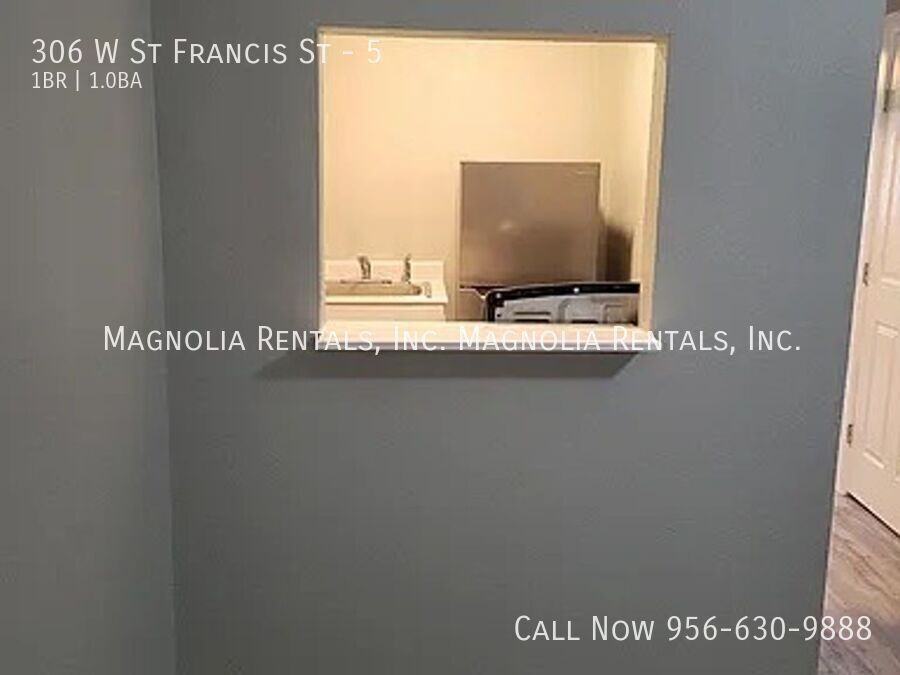 306 W Saint Francis St #5 - Photo 5 of 11