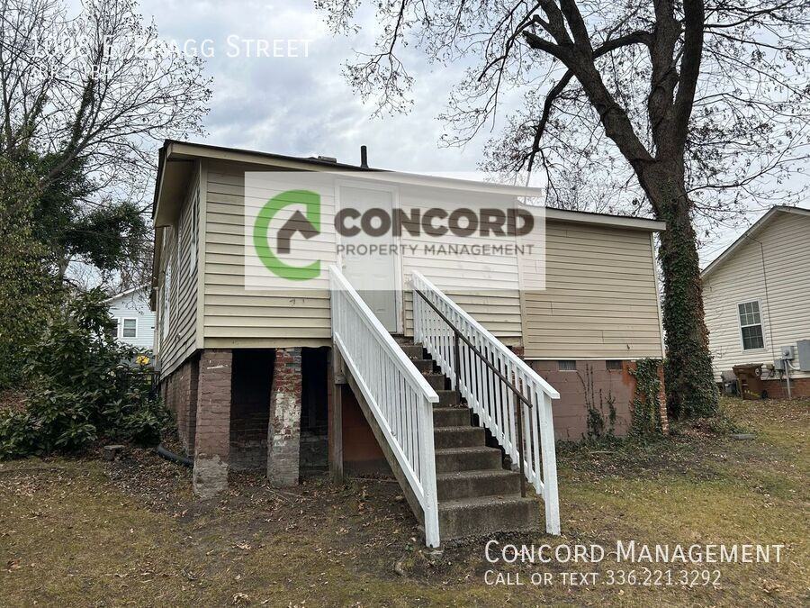 1008 E Bragg St - Photo 2 of 15