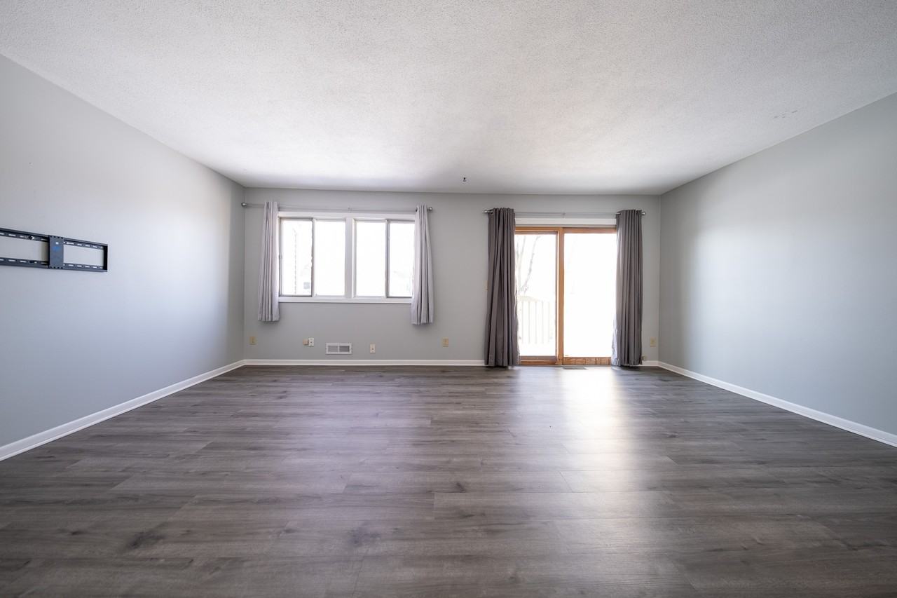 7677 Whitney Dr #1 - Photo 3 of 28