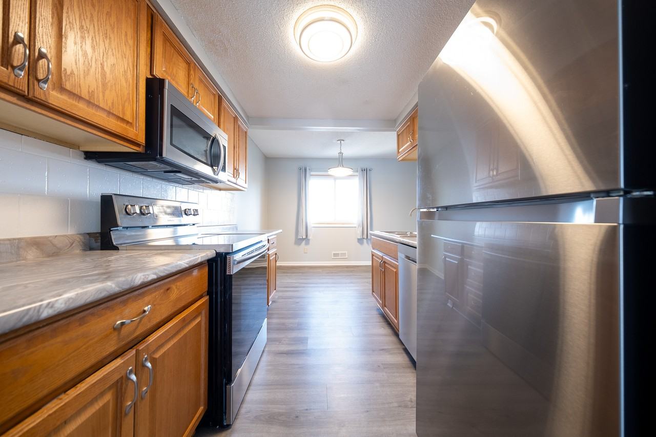 7677 Whitney Dr #1 - Photo 5 of 28