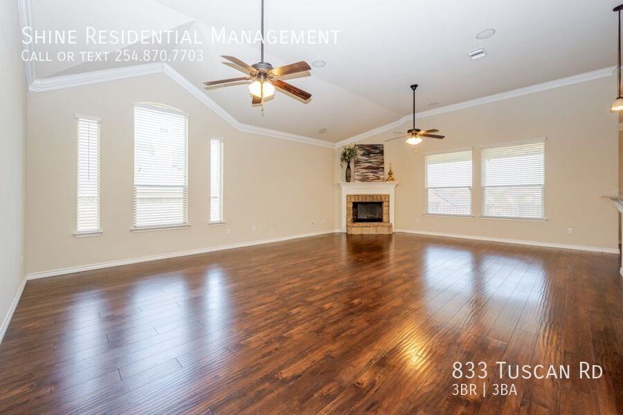 833 Tuscan Rd - Photo 4 of 19