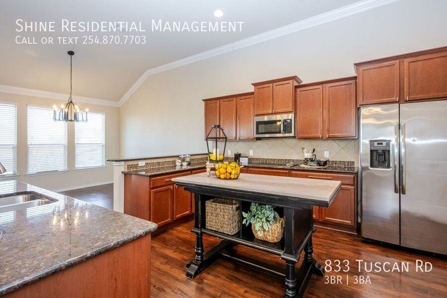 833 Tuscan Rd - Photo 7 of 19